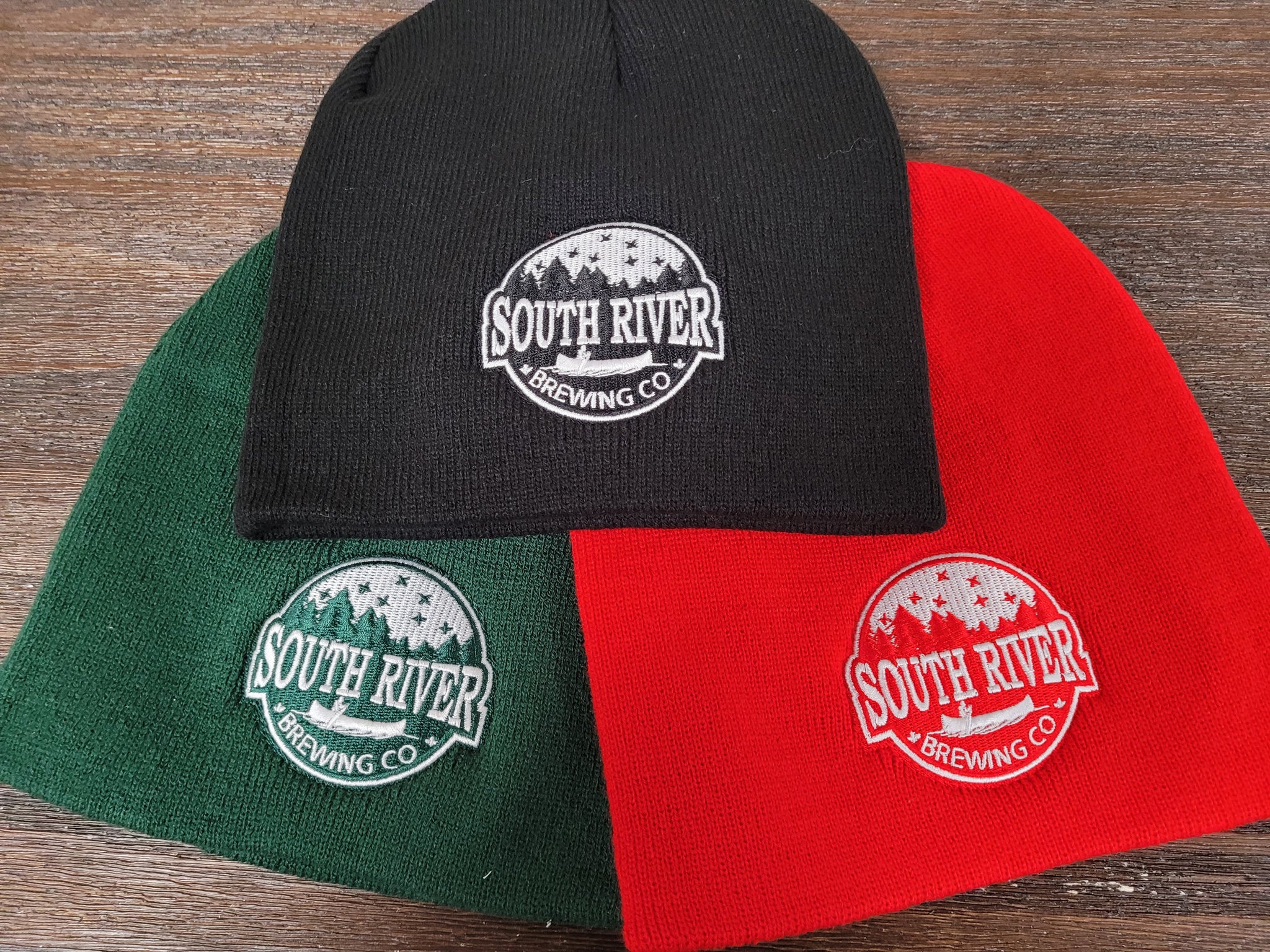 South River Branded Tuque